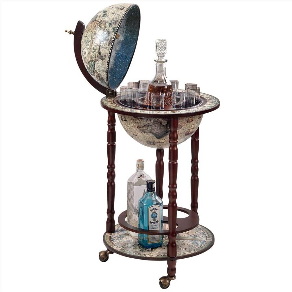 Sixteenth Century Crema Durata Bar Globe
